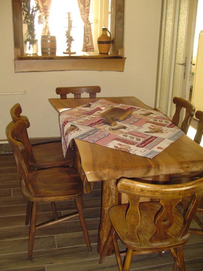 Hunter Villa Štúrovo Bagian luar foto
