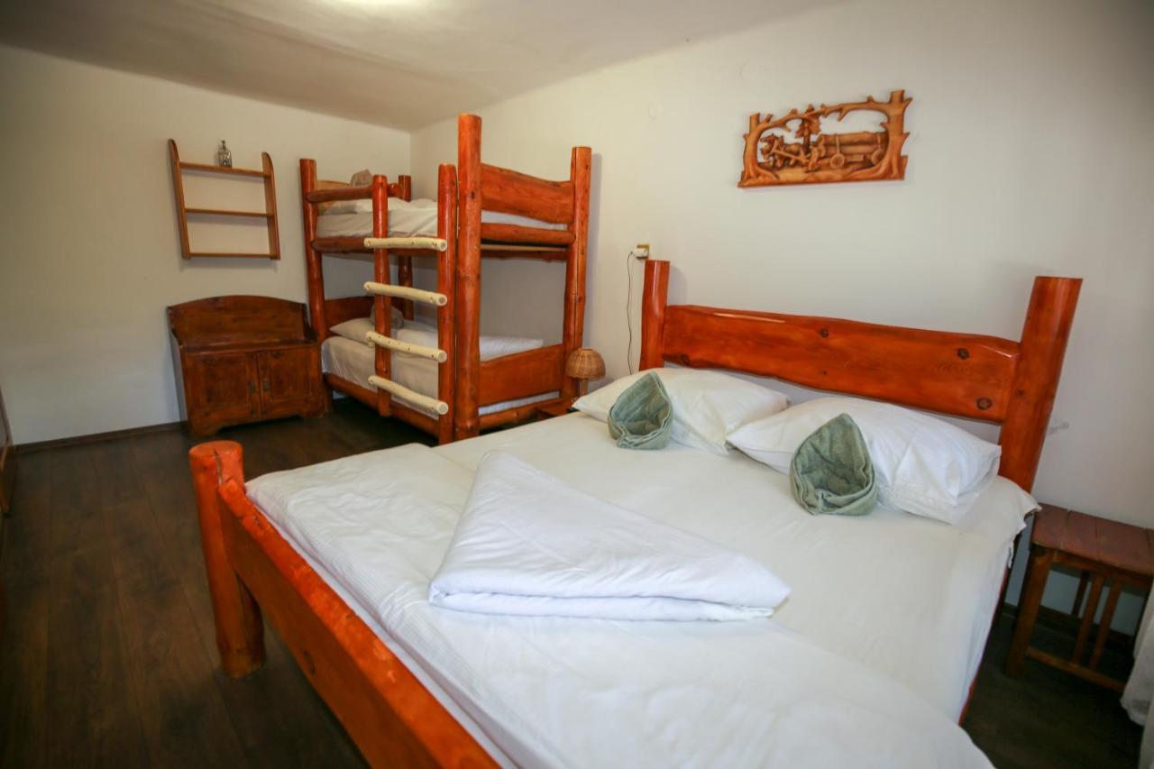 Hunter Villa Štúrovo Bagian luar foto